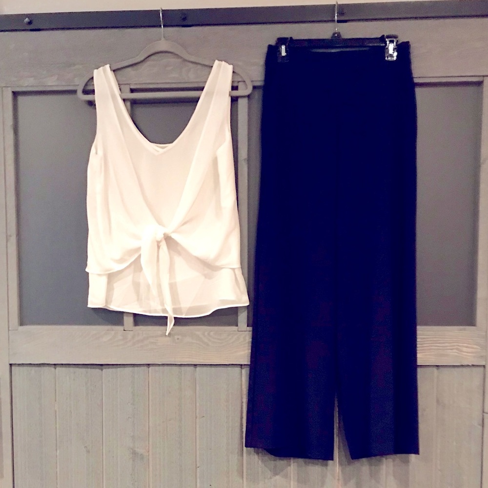 Mark by Avon Nautical Inspired Blouse/Pant. White Top. Navy Blue Pant. Medium.
